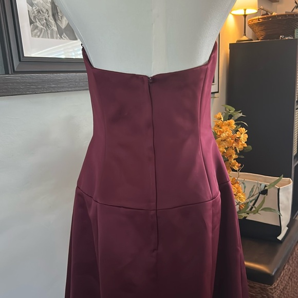 Beautiful Strapless Gown - Picture 3 of 7